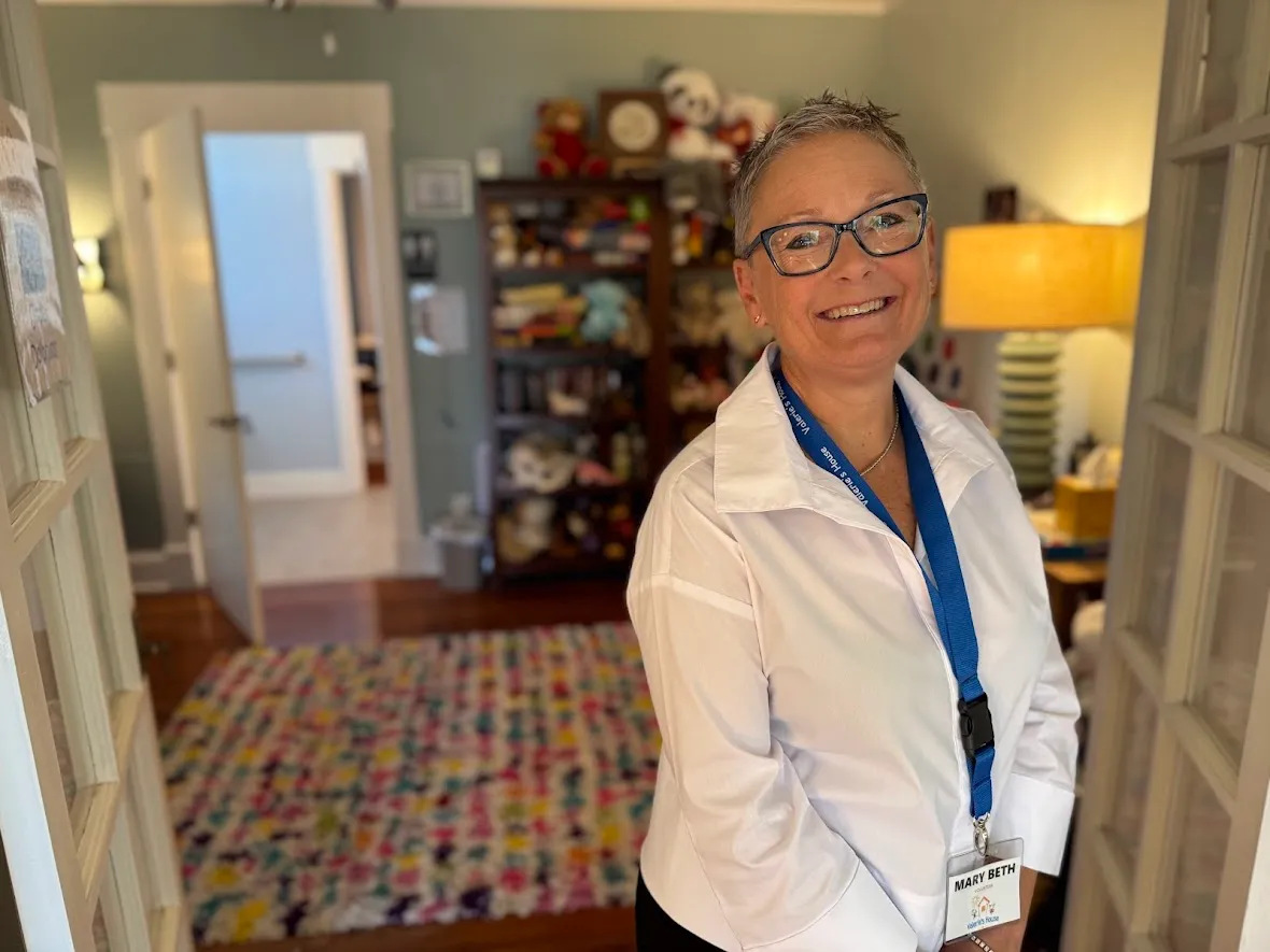 Finding Purpose in Retirement: Mary Beth’s Volunteer Journey with Valerie’s House Charlotte County