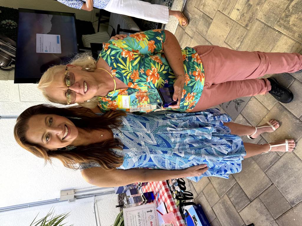 Volunteer receiving recognition award at Valerie’s House Volunteer Appreciation Day